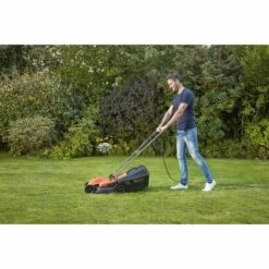 BLACK & DECKER Black + Decker Elektro-Rasenmaeher, 1200W, 32cm, Standardgriff, 30 L Fangsack - BEMW451-QS -Angebote Rasenmäher & Zubehör Store 10828159 4