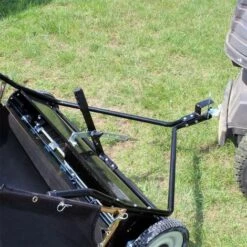 WILTEC Rasenkehrmaschine Für Aufsitzmäher Mit 120cm Arbeitsbreite Und 266x60,3cm Gummireifen -Angebote Rasenmäher & Zubehör Store 4250828 4