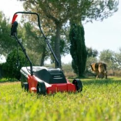 Elektro-Rasenmäher GLM1200C, 1200W, Schnittbreite 32cm, 3500rpm, 3 Schnitthöhen Und 30L Sack - Greencut